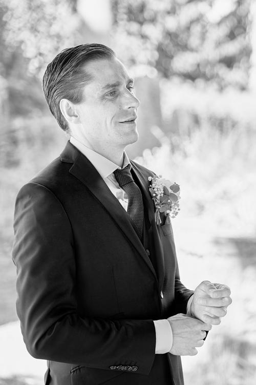 images/Freie%20Trauung/Anne-Eduard/Eduard.B-W-Hochzeitsportrait.png#joomlaImage://local-images/Freie Trauung/Anne-Eduard/Eduard.B-W-Hochzeitsportrait.png?width=500&height=750